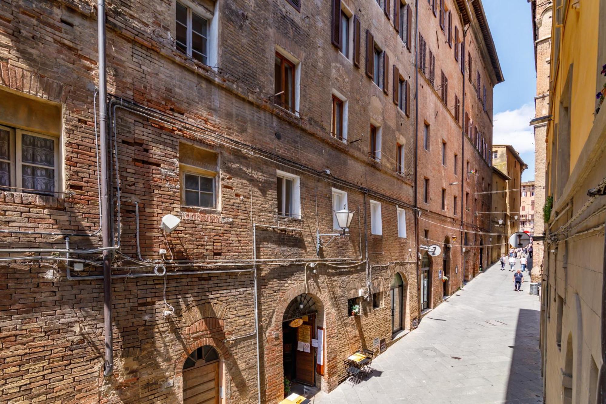 Ferienwohnung Charme Centro Storico Siena Exterior foto