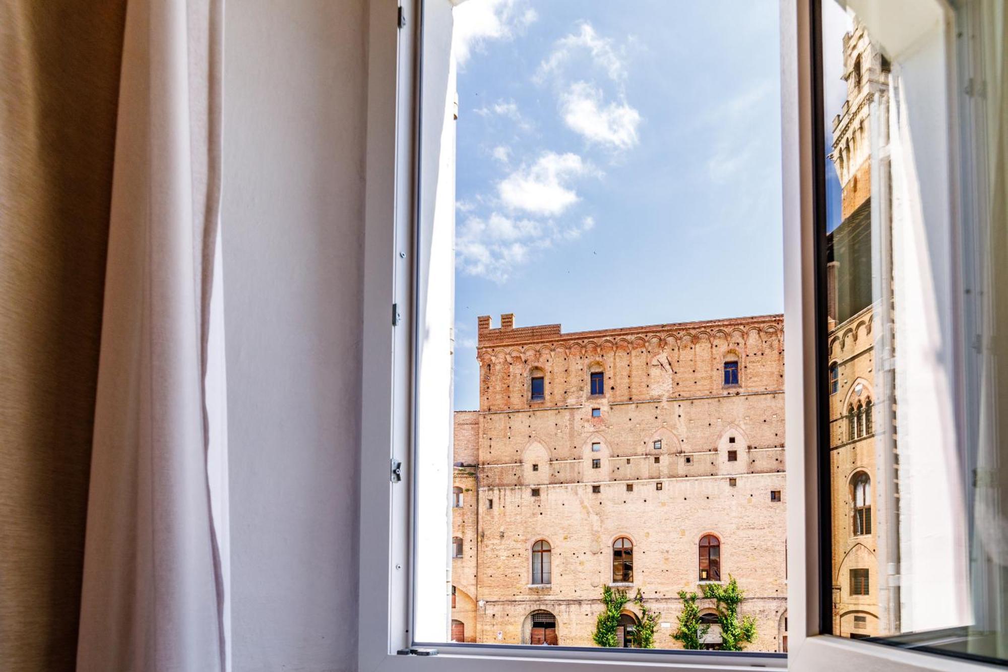 Ferienwohnung Charme Centro Storico Siena Exterior foto